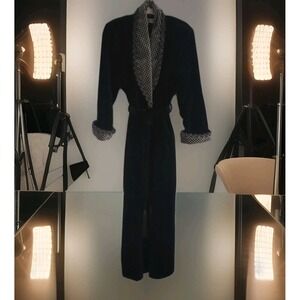 Diamond Tea Vtg Black and Houndstooth Velvet Robe Union Made‎ Canada Gorgeous M